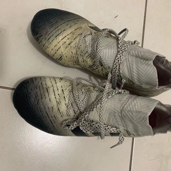 Adidas football shoe (Agility Bandage) US 7 - Picture 1 of 4